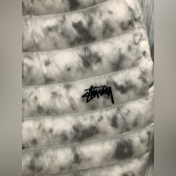 Stussy x Nike Thermore® Ecodown® puffer skirt made with ecodown fibers S… - Picture 3 of 14